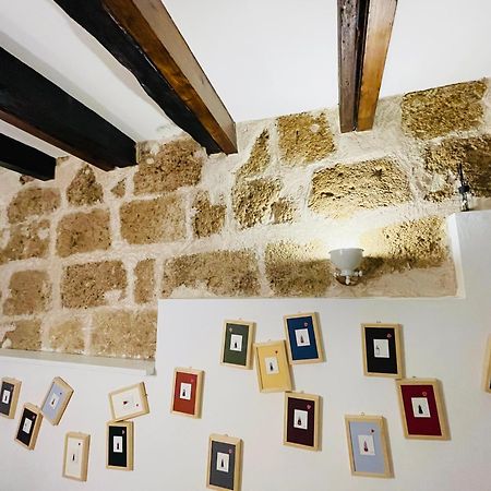 Picasso Art Room Alghero Bagian luar foto